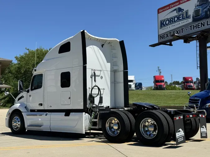 2022 PETERBILT 579