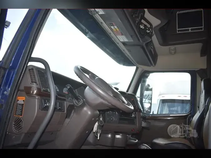 2014 VOLVO VNL64T780
