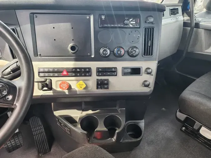 2021 FREIGHTLINER CASCADIA PX11664ST