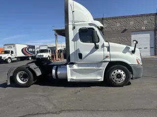 2020 FREIGHTLINER/MERCEDES CASCADIA 125