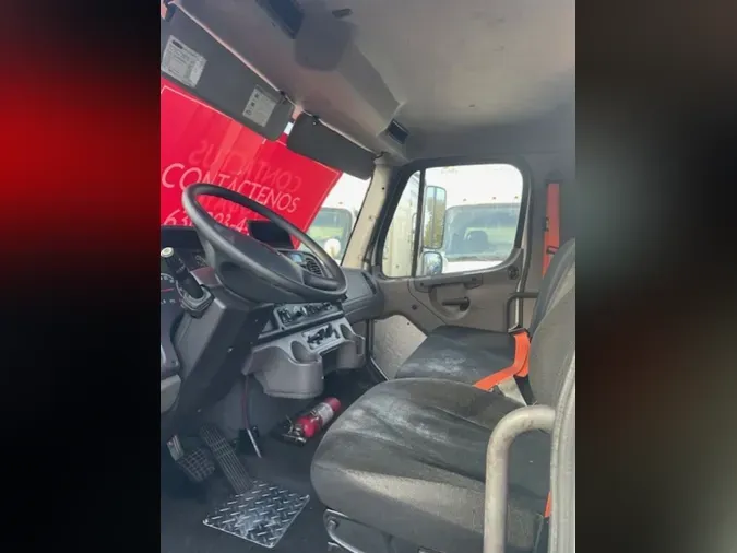 2018 FREIGHTLINER/MERCEDES M2 106