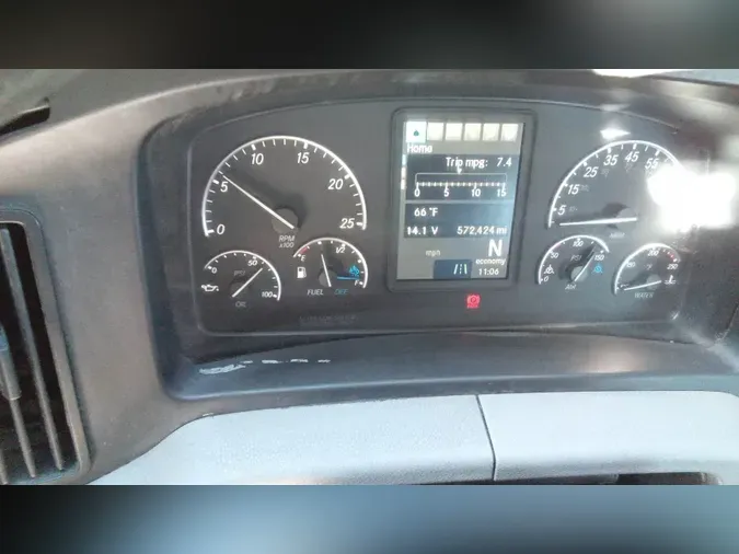 2020 Freightliner Cascadia 126