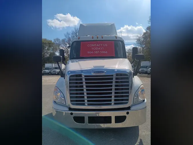 2018 FREIGHTLINER/MERCEDES CASCADIA 125c0b956a30697fc684c0dbdcdcf5c4cb5