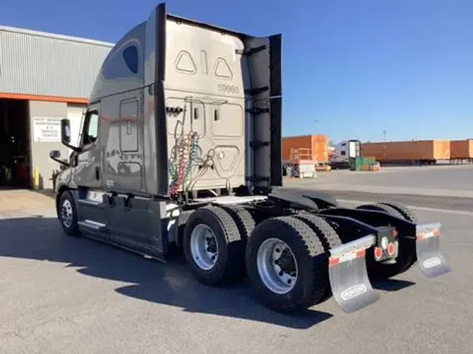 2023 Freightliner Cascadia