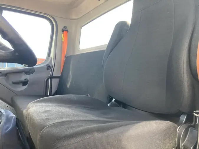 2020 FREIGHTLINER/MERCEDES M2 106