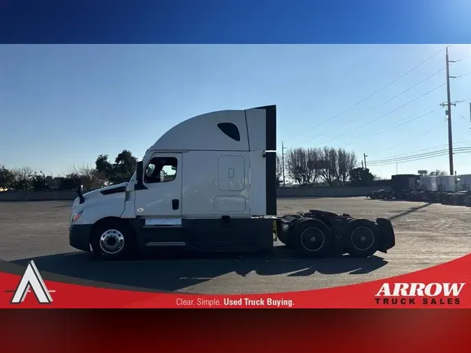 2022 FREIGHTLINER CA126