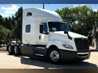 2022 INT LT625 6x4