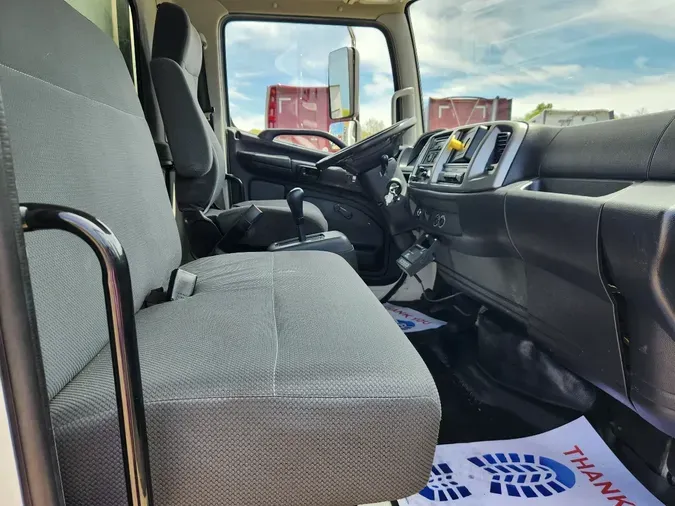 2015 HINO 268