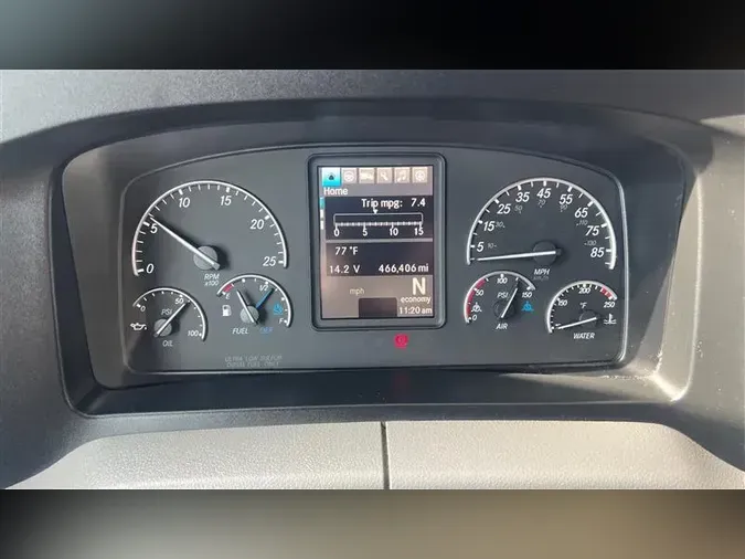 2019 FREIGHTLINER CA126