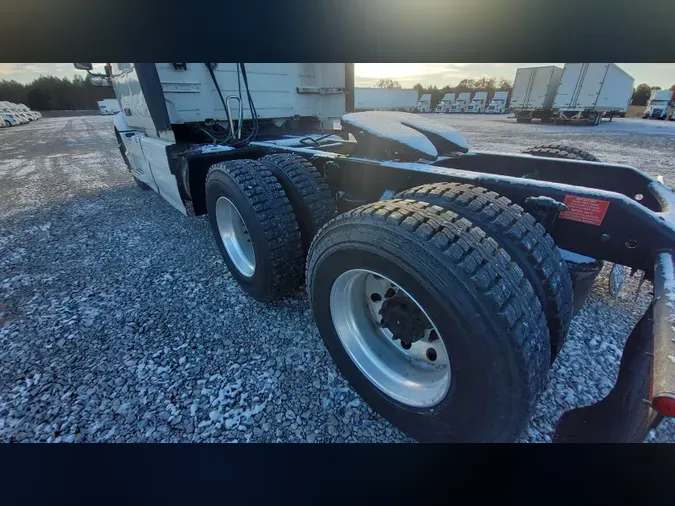 2020 Volvo VNR64T640c0c12d754f30d15a10eceb06f93b22b4