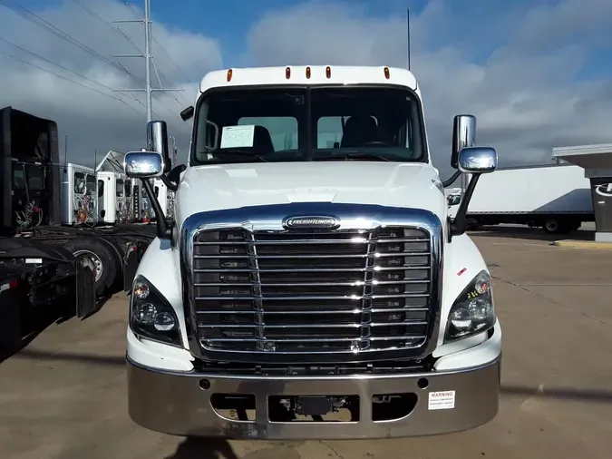 2020 FREIGHTLINER CASCADIA 125