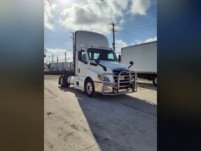 2021 FREIGHTLINER/MERCEDES CASCADIA PX11642ST