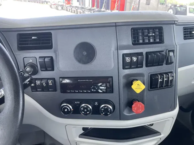 2021 Peterbilt 579