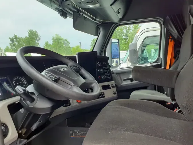 2019 FREIGHTLINER NEW CASCADIA PX12664