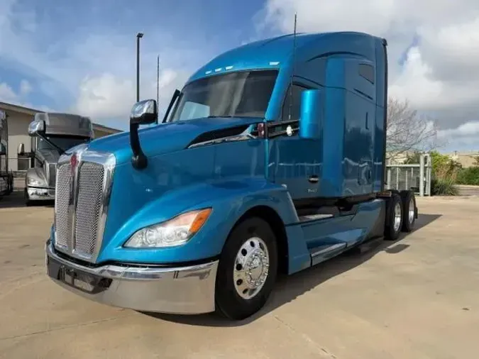 2023 Kenworth T680