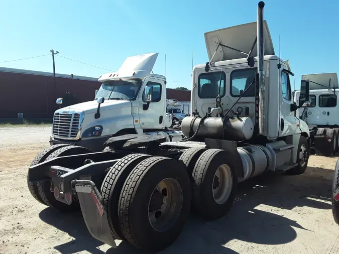 2019 FREIGHTLINER/MERCEDES CASCADIA 125