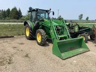 2017 John Deere 5125R