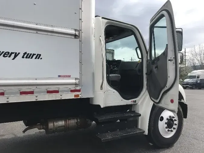 2018 Freightliner M2