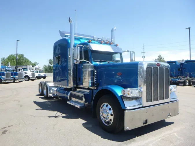 2020 Peterbilt 389