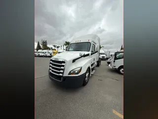2019 FREIGHTLINER NEW CASCADIA PX12664