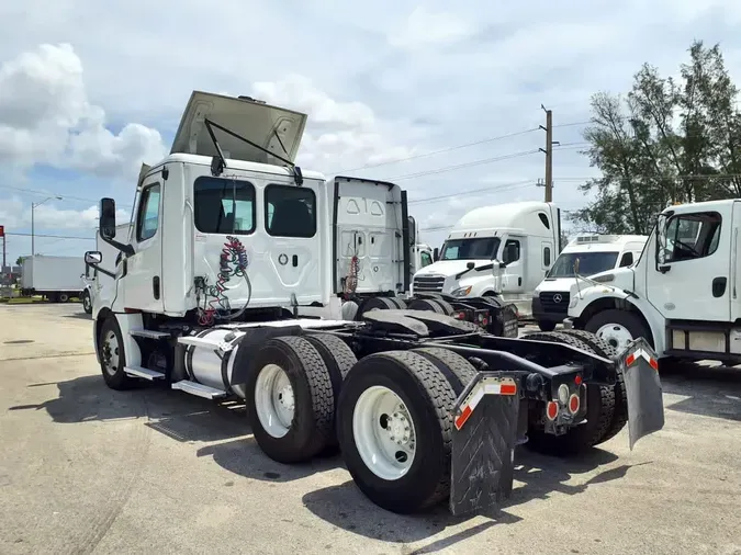 2020 FREIGHTLINER/MERCEDES NEW CASCADIA PX12664c0d1bf6eabeb3e8fc3488d4cdd371adb
