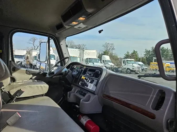 2017 Freightliner M2