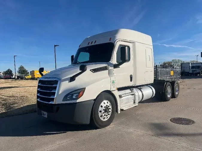 2020 Freightliner T12662ST