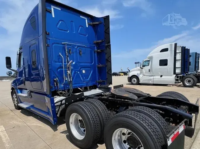 2023 FREIGHTLINER CASCADIA 126