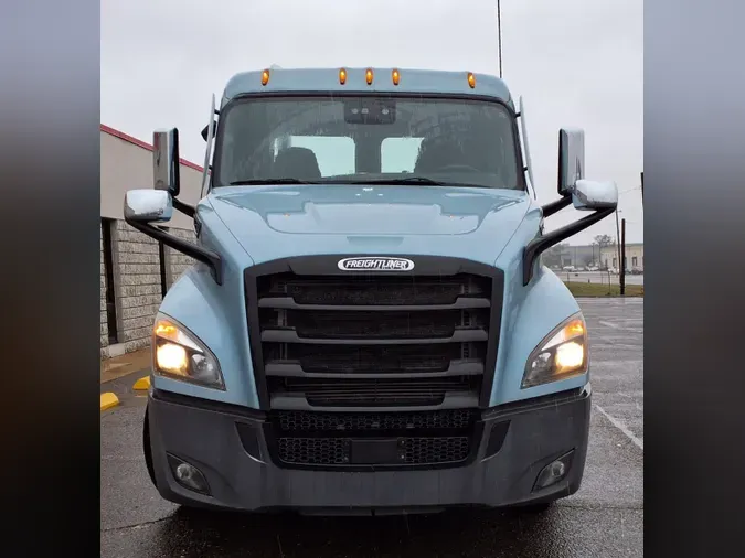 2021 FREIGHTLINER/MERCEDES CASCADIA PX11664ST