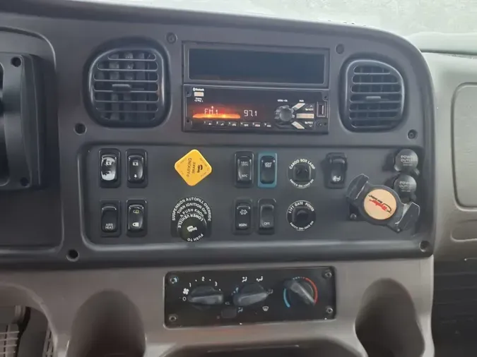 2019 FREIGHTLINER/MERCEDES M2 106