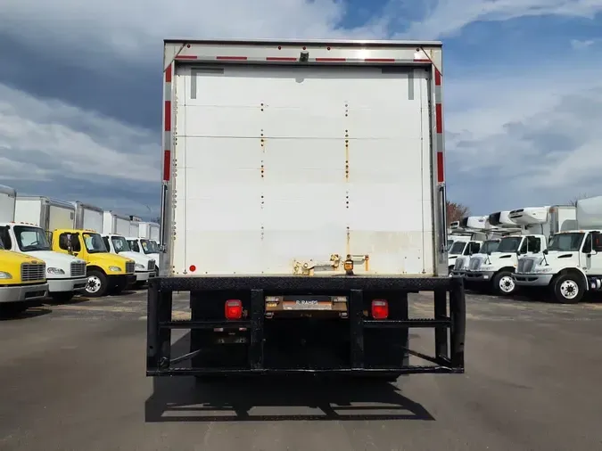 2019 FREIGHTLINER/MERCEDES M2 106