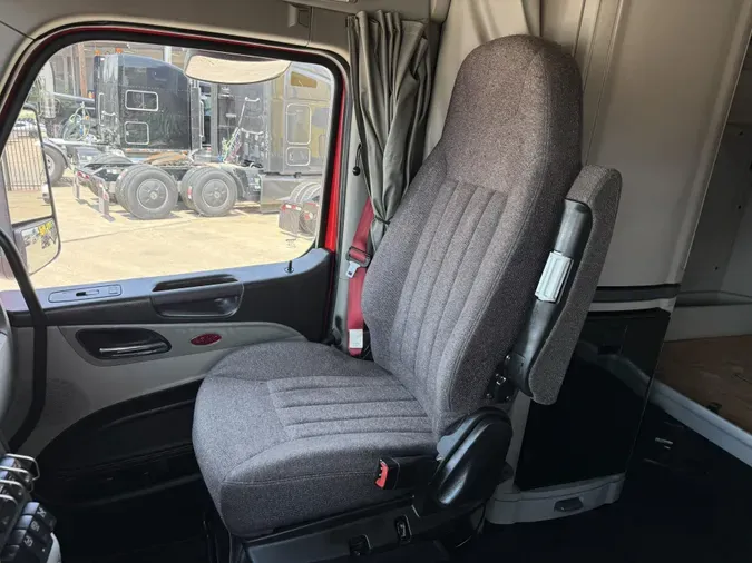 2024 Peterbilt 579