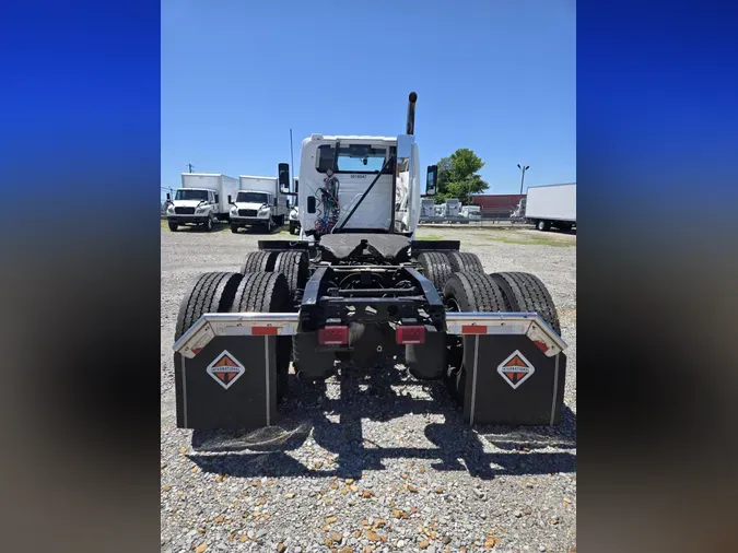 2021 International LT625