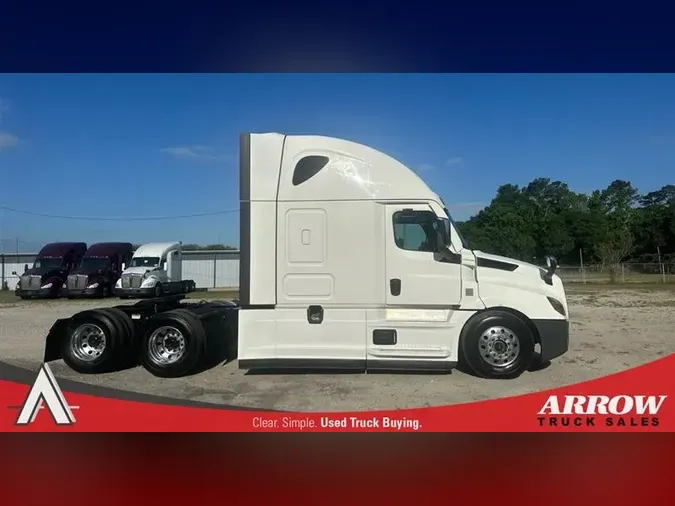 2021 FREIGHTLINER CA126