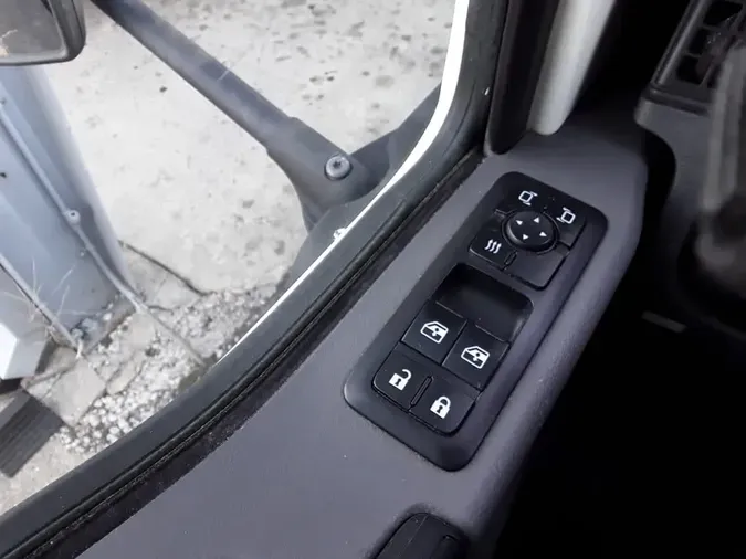 2020 NAVISTAR INTERNATIONAL MV607 (4X2)