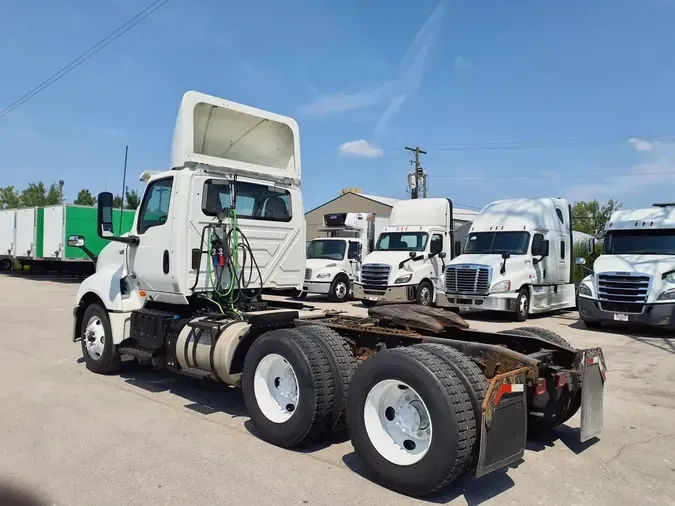 2019 NAVISTAR INTERNATIONAL LT625 DAYCAB T/A