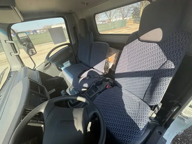 2025 ISUZU GAS NPRGASHD