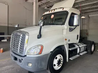 2018 FREIGHTLINER/MERCEDES CASCADIA 125