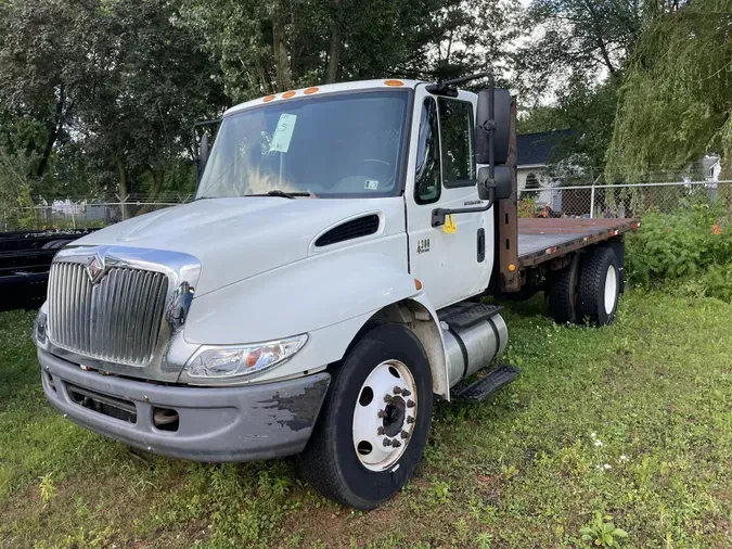 2007 International 4300c0e68425d10d9c7b3a22a65a8e385fa1