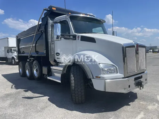 2023 KENWORTH T880