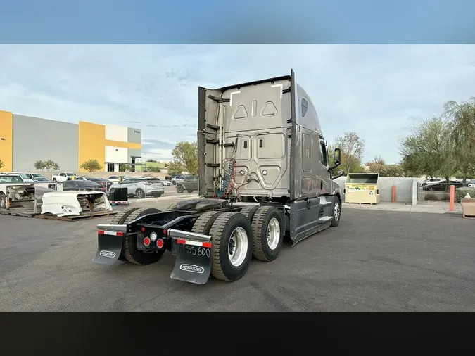 2023 Freightliner Cascadia