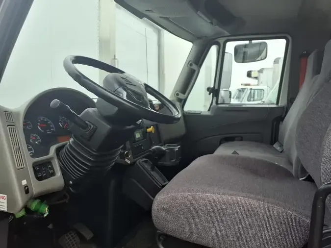 2019 NAVISTAR INTERNATIONAL 4300
