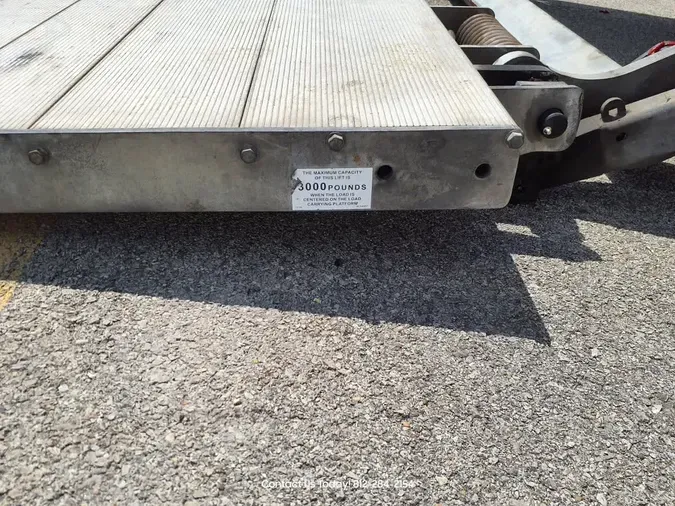 2018 FREIGHTLINER M2 106