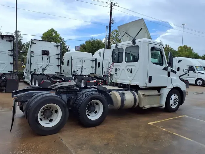 2021 FREIGHTLINER/MERCEDES NEW CASCADIA PX12664c0f654d05681425d52e00e371212cf17