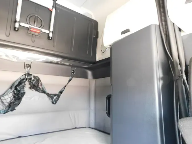 2020 Freightliner New Cascadia 126