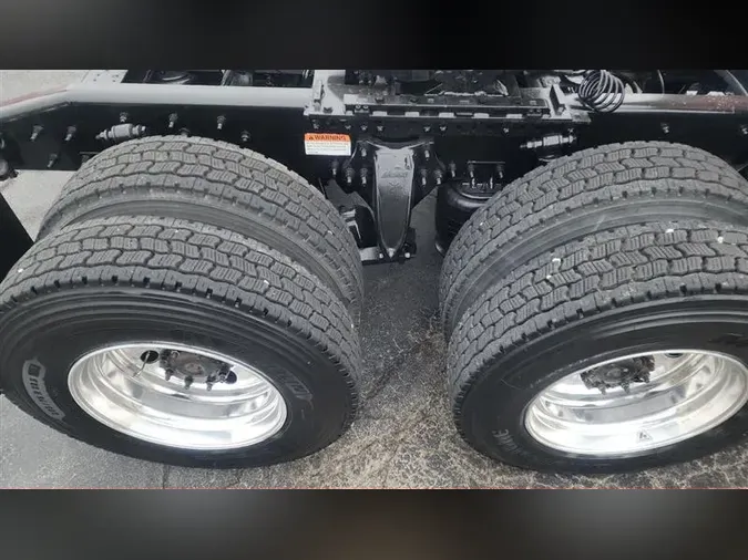 2022 FREIGHTLINER CA126