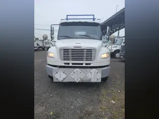 2015 Freightliner M2 106