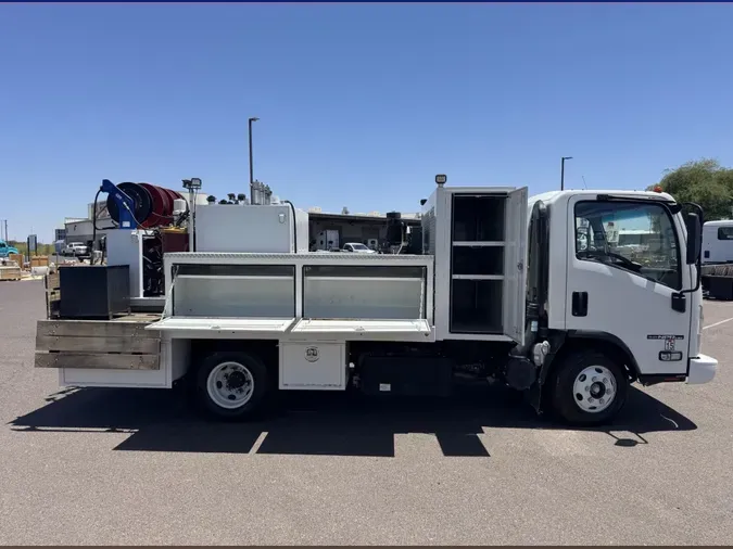 2022 Isuzu NPR-HD