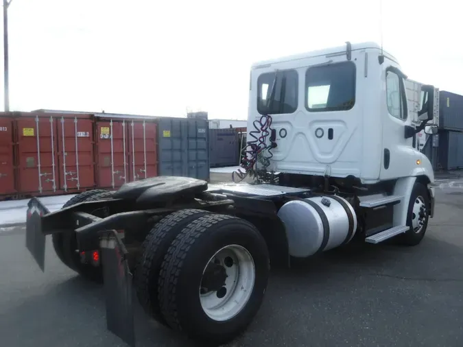 2018 FREIGHTLINER/MERCEDES CASCADIA 113