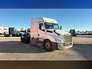 2020 Freightliner Cascadia